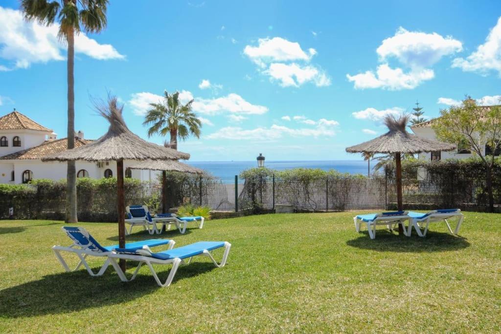 2 Bedrooms Sea And Pool View Apt In Duquesa Golf & Gardens Manilva Castillo de Sabinillas Exterior foto