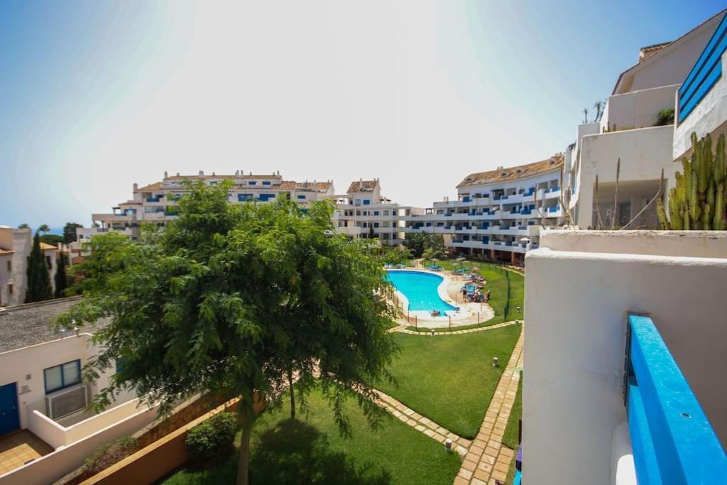 2 Bedrooms Sea And Pool View Apt In Duquesa Golf & Gardens Manilva Castillo de Sabinillas Exterior foto
