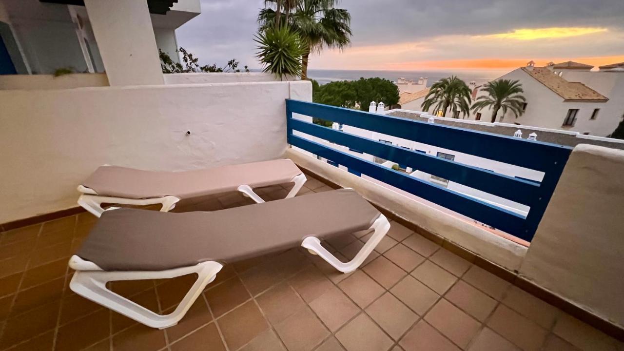 2 Bedrooms Sea And Pool View Apt In Duquesa Golf & Gardens Manilva Castillo de Sabinillas Exterior foto