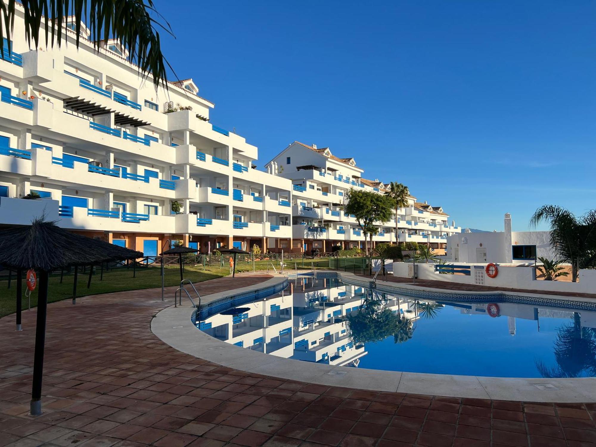 2 Bedrooms Sea And Pool View Apt In Duquesa Golf & Gardens Manilva Castillo de Sabinillas Exterior foto